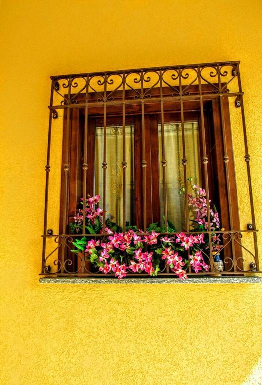Residenza Christian Apartment Gravedona Exterior photo